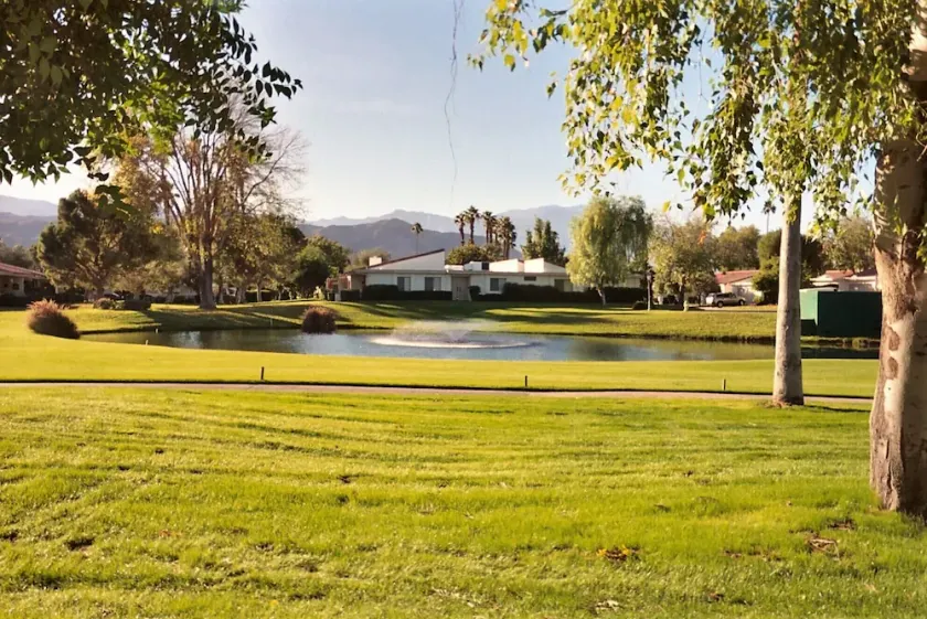 Rancho Las Palmas CC. Golf Cart Disponible - Image 1