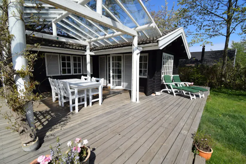 Cottage - Image 1
