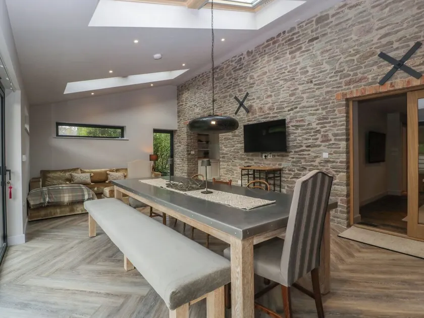 Tawny Cottage - Image 1