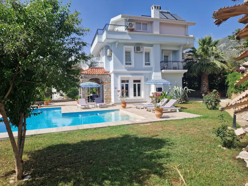 Wonderful Villa with Private Pool and Mountain View in Oludeniz - Image 1