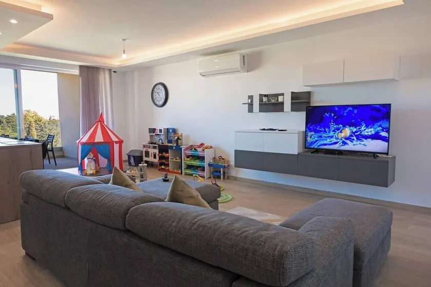 A tranquil luxury escape overlooking a stunning valley  Perfect for families or couples, this stylish apartment offers peaceful views and unforgettable Maltese moments - Image 1