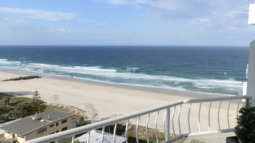 12. Etage absolute Strandfront - Image 1