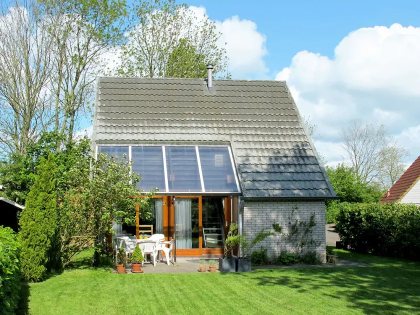 Vacation Home em Dokkum com 3 quartos e capacidade para 6 pessoas - Image 1