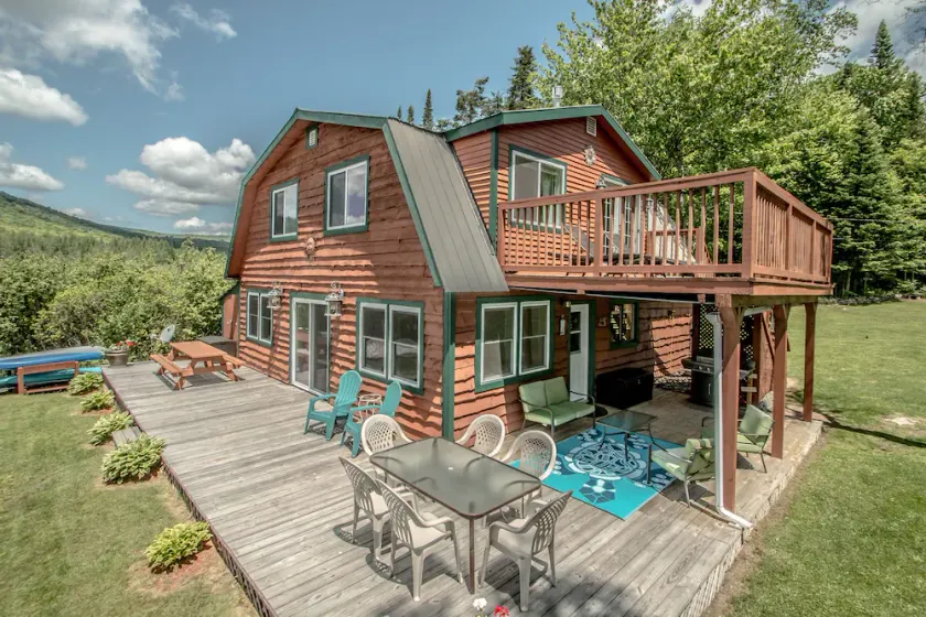 Beautiful Lake Front Cabin - Image 1