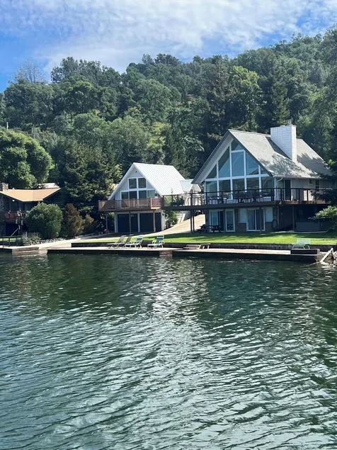 Large lakefront A Frame Home. OPTIONAL 2nd smaller house for an additional fee. - Image 1