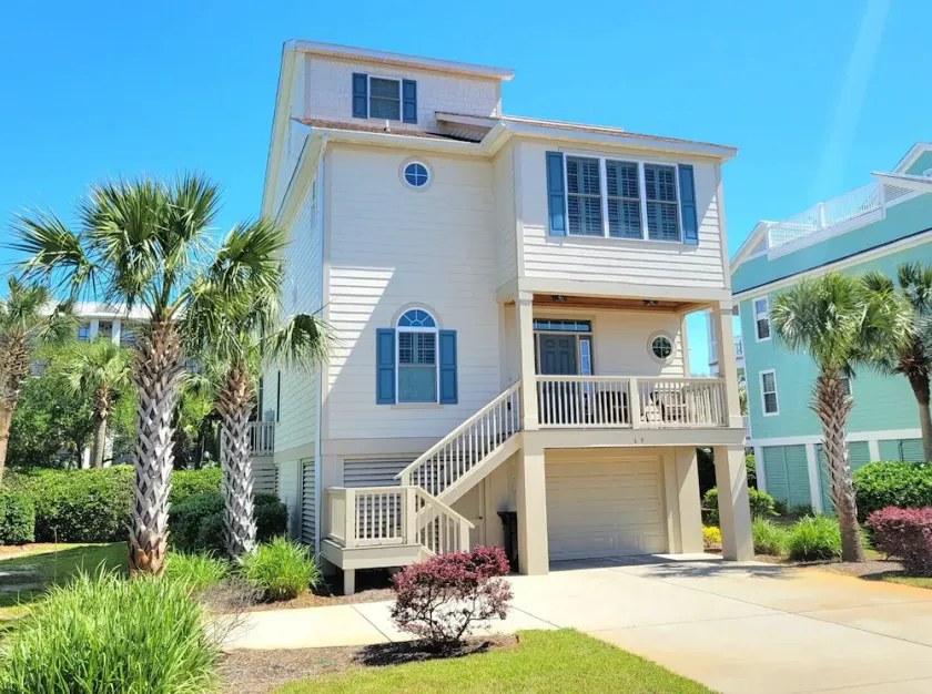 The Rookery, Beautifully furnished, Elevator and Close to Beach - Image 1
