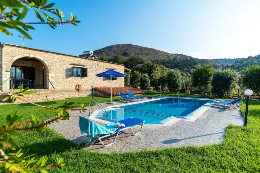 Villa Maza, beautiful stone villa in traditional village Maza, Chania - Image 1