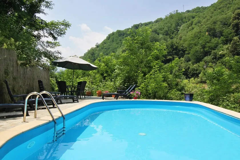 Appartamento Poesia con piscina e vista sulle montagne - Image 1