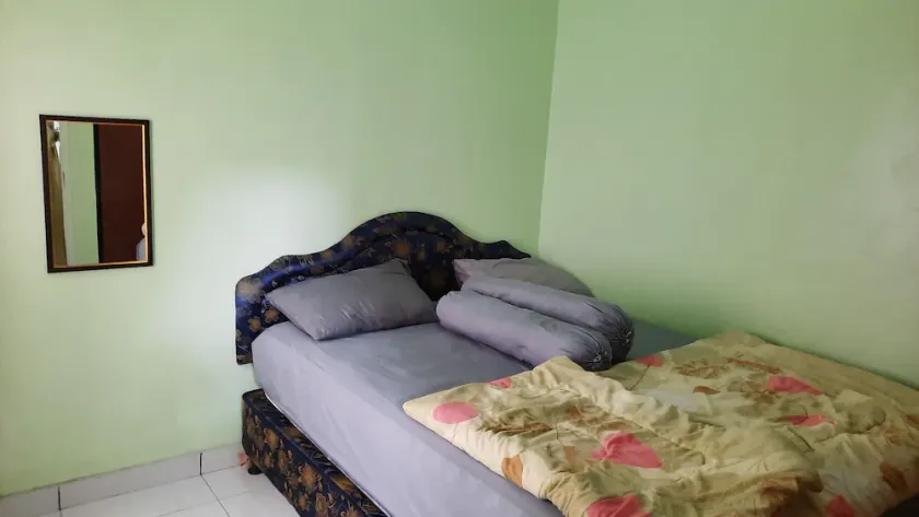 Fajri Homestay CILACAP - Image 1