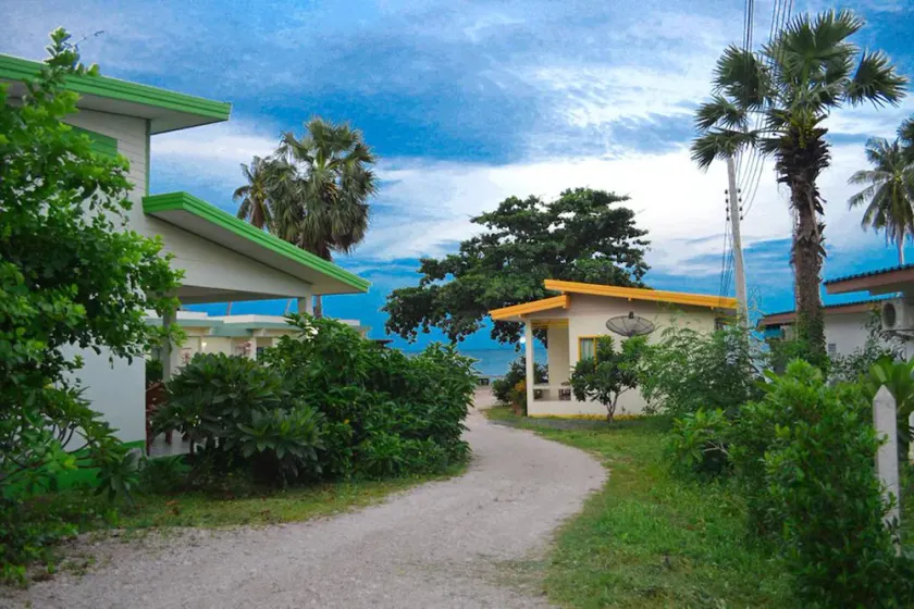 Baan Chomlay Resort - Image 1