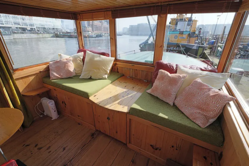 Appartement confortable et romantique dans la cabine de pilotage du capitaine - Image 1