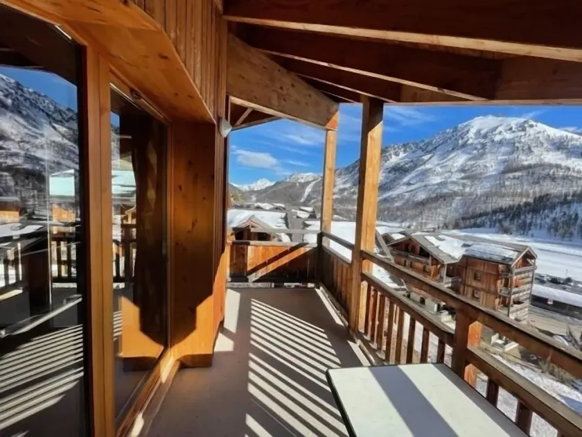 Apartment with magnificent view in Le Hameau des Airelles - Image 1