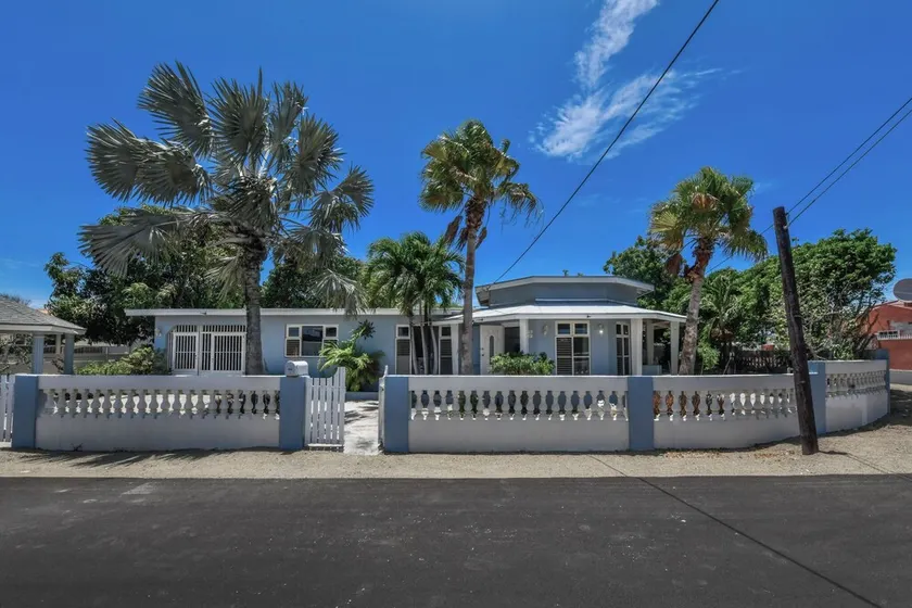 Beatiful House 2 minutes to the beach. 6 Persons - Image 1