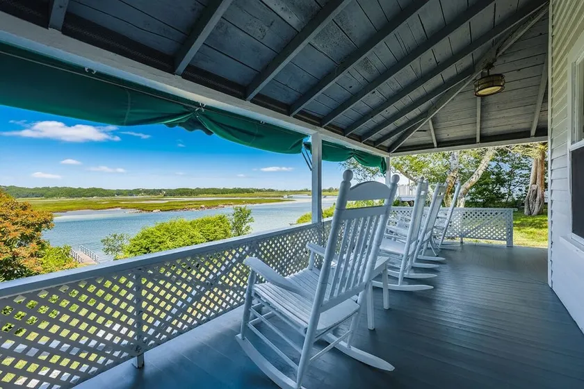 Thurston Point: Waterfront Verleih mit Tiefsee-Dock auf Annisquam River! - Image 1
