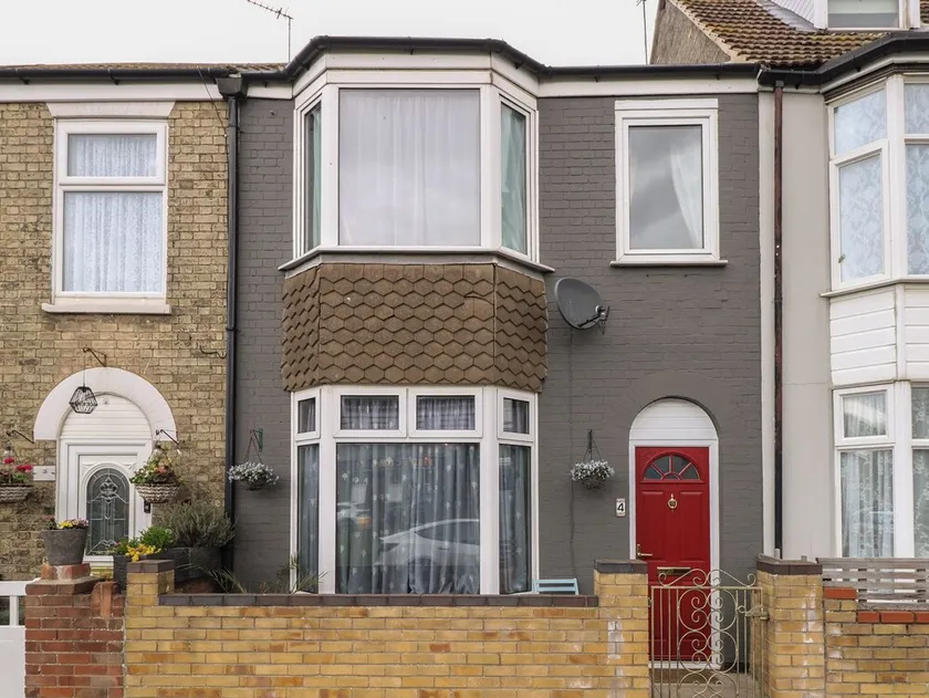 4 TRAFALGAR SQUARE, pet friendly in Great Yarmouth - Image 1