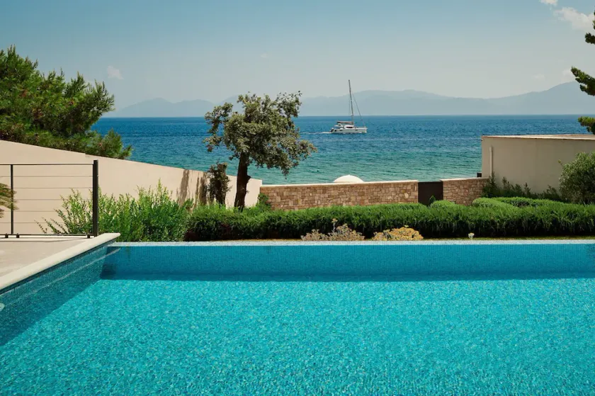 Beachfront Villa Aqua Haven with Pool - Image 1