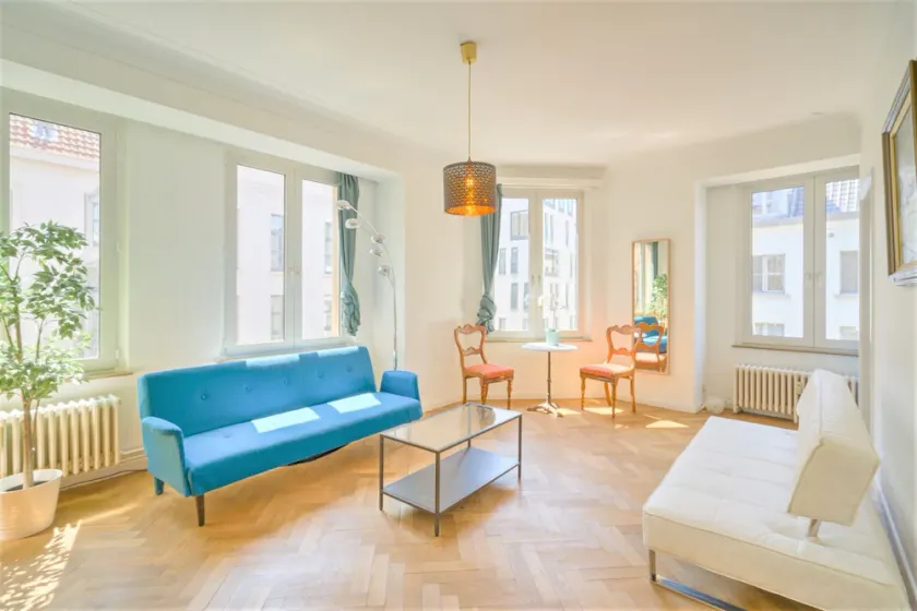 1-bedroom lodge in Antwerp Centre - Image 1