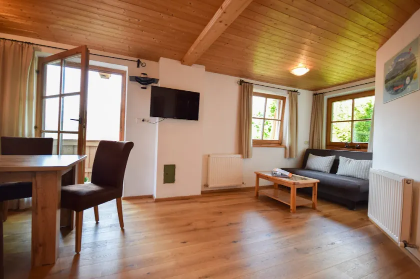 Lägenhet Sonnblick 50m² i huset Schönblick - Image 1