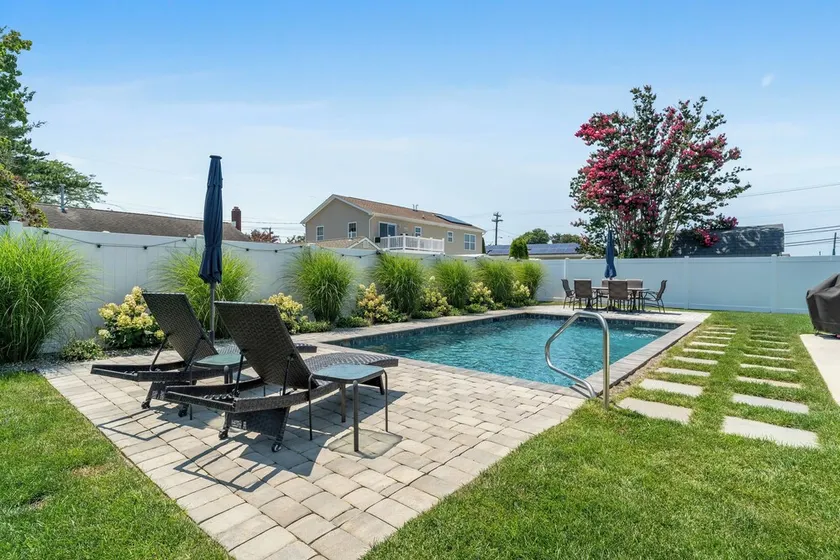 Private Saltwater Pool + Spacious Yard. King Suite and Linens & Towels Included! - Image 1