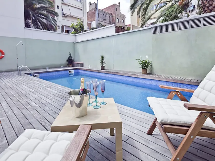 My Space Barcelona Duplex avec piscine et terrasse dans le centre pour 6pax - Image 1
