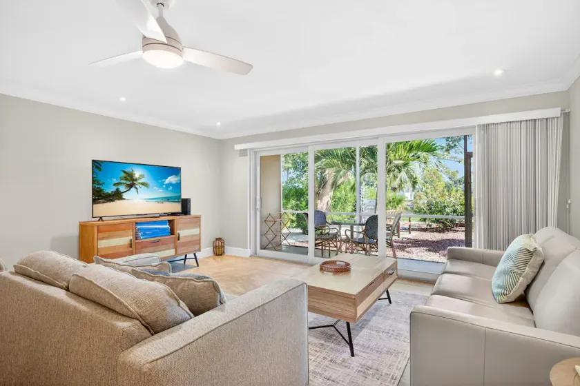 coastal chic, new glow up and across the street from beach! Spring Savings - Image 1