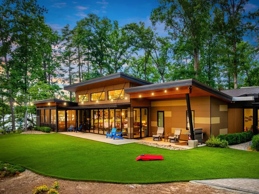 5🌟 Modern Lakefront Luxury Oasis 🇺🇸 270° Lake Views w/Dock & Hot Tub! - Image 1