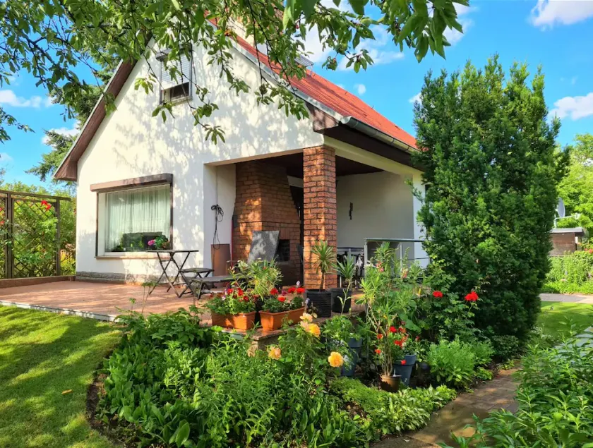 Casa vacanze Hahn, un'oasi nel centro di Berlino, con piscina, aria condizionata, camino, WiFi - Image 1