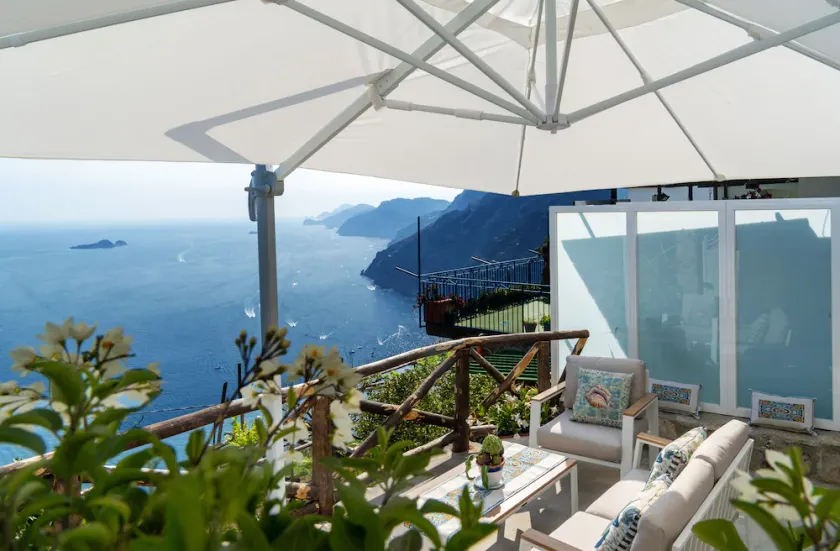 YourHome - White House Giò - Image 1