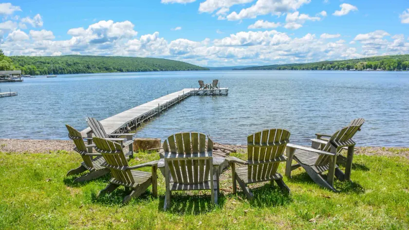 Serenity Cove - Rolig indstilling og niveau Lakefront! - Image 1