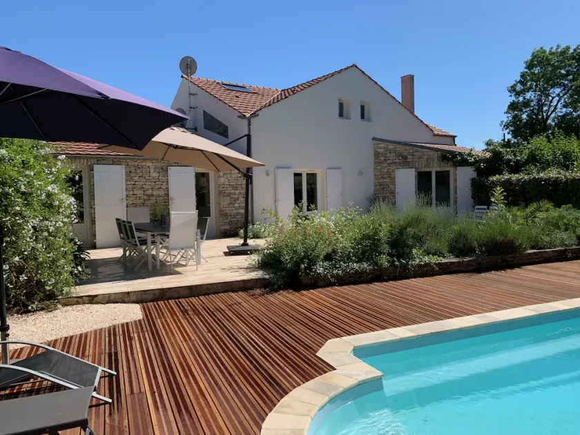Arkitekthus med swimmingpool, landsbyhjerte, 3 km fra strandene - Image 1