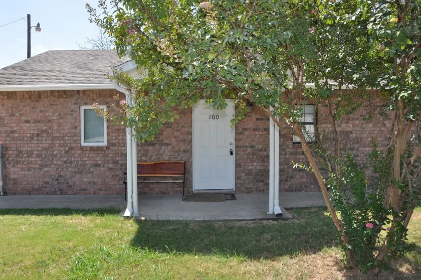 Cozy Family Home Near Magnolia & Waco Attractions - Image 1