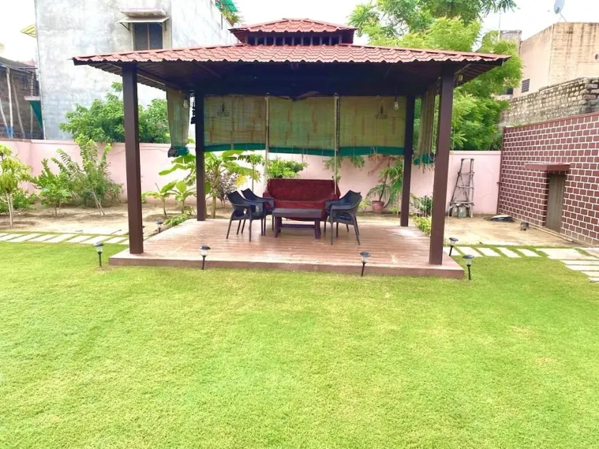 Villa Jawahar • 1er étage entier • Appartement 2BHK - Image 1