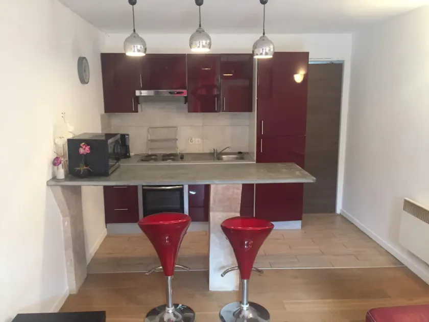 Charming apartment for 3P, 5 minutes' walk from the sea and village center - Image 1