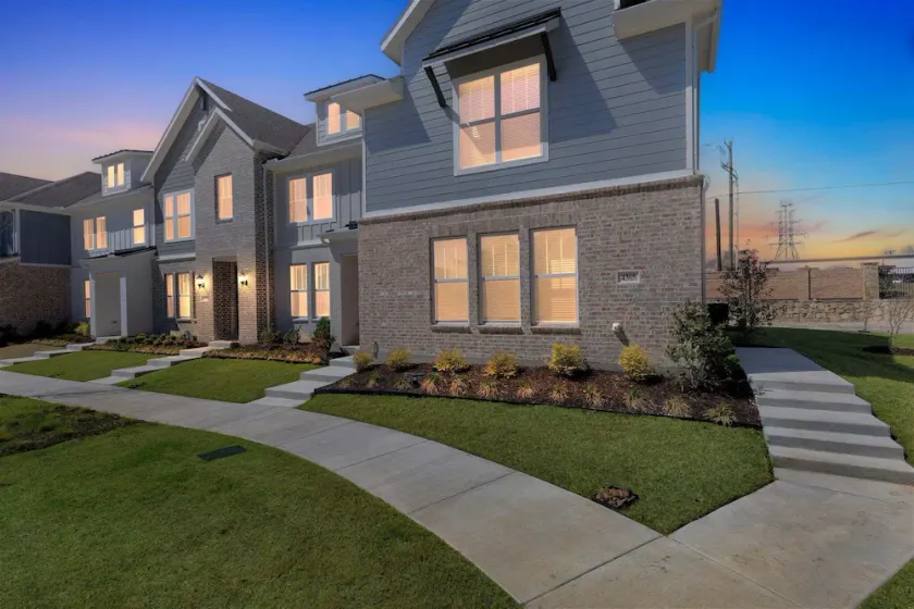 New Townhouse near DFW FIFA ATT STADIUM - Image 1