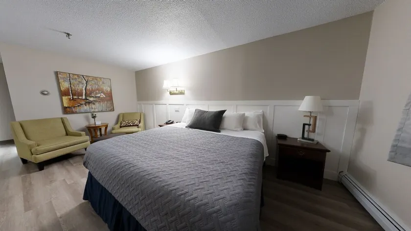 Standard King - One King Bed - Image 1