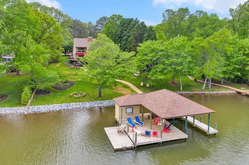 Dancing Water - Sleeps 10, Private dock, Game Room & Hot Tub - Image 1