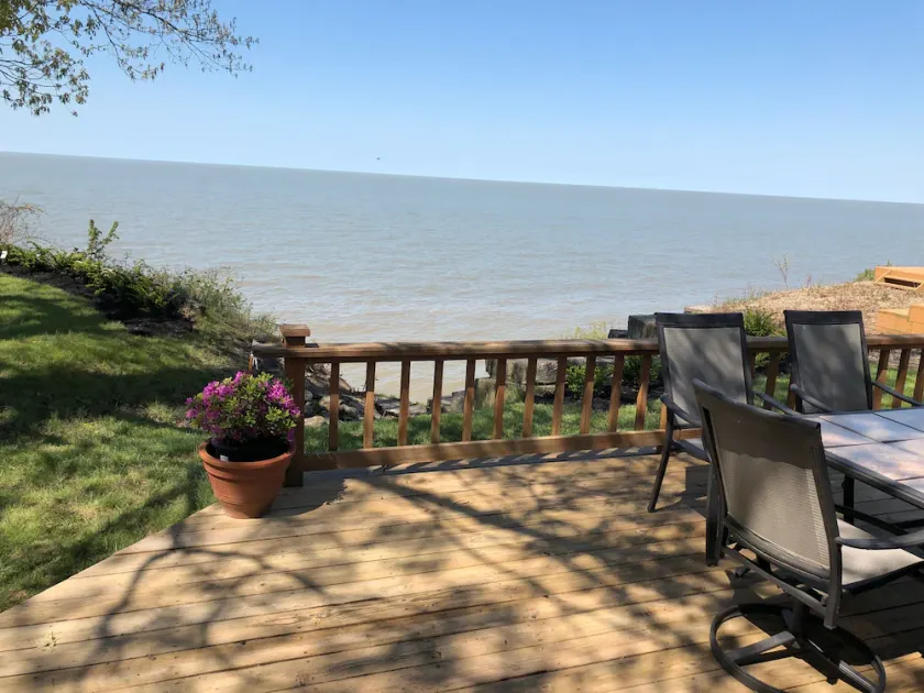 BRAND NEW !!!!!  GORGEOUS 3 BEDROOM LAKEFRONT IN VERMILION - Image 1