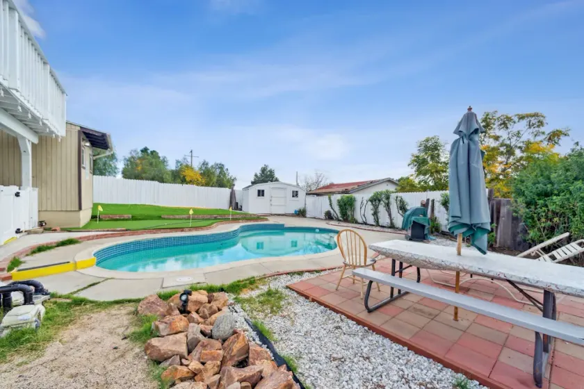 Paradise On Earth (3-Bedroom Home) with Pool - Pets Allowed by RedAwning - Image 1