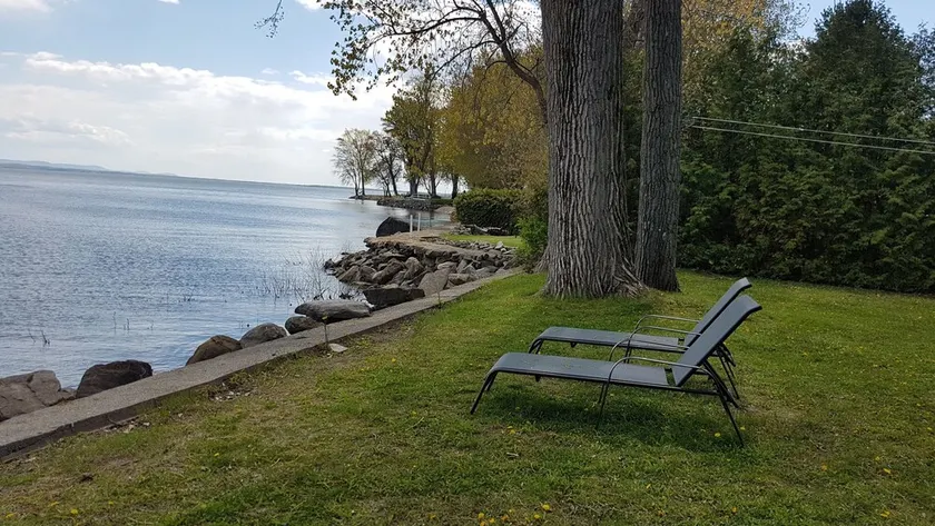 Cabaña junto al lago Champlain - Image 1