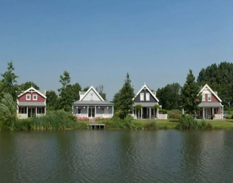Holiday home in South Holland near Rotterdam - Image 1