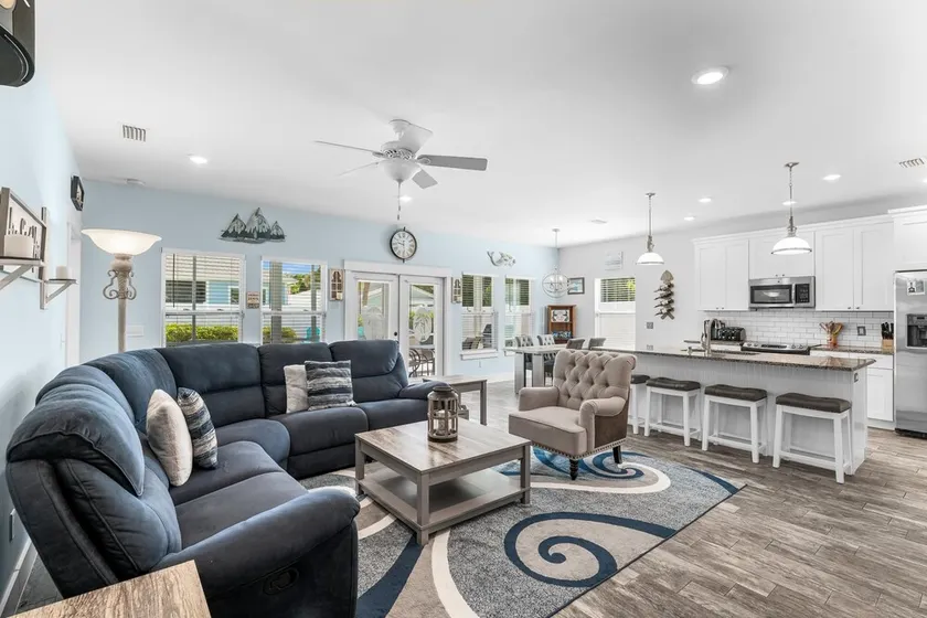 Beach House - Lazee Daze by Panhandle Getaways - Image 1