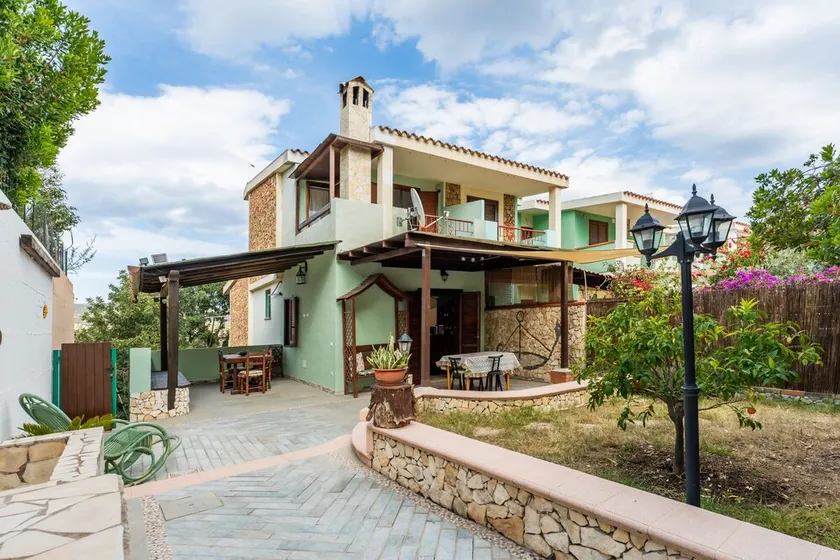 Villa 'Alice' com terraço privado, Wi-Fi e ar condicionado - Image 1