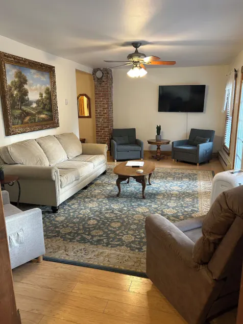 Step into history & unwind at Elixir apt a charming 🏡 at the❤️of NYHudson Valley - Image 1