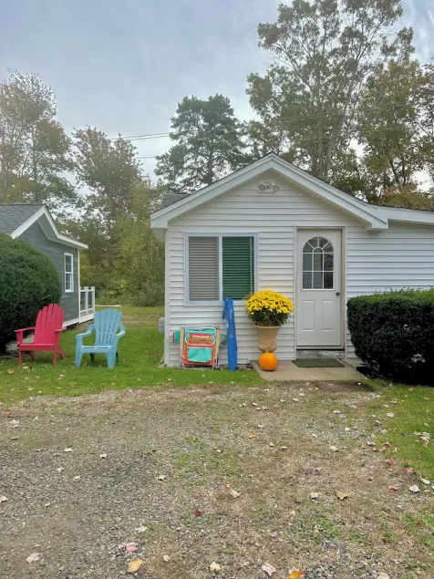 1-bedroom cottage with Grove Beach 🏖️ access. - Image 1