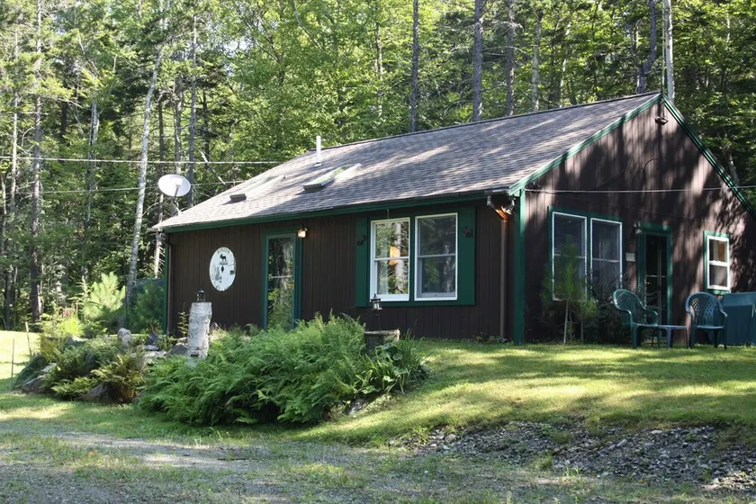 Charmerende Sommerhus i Greenville, ME nær Moosehead Lake med Udsigt Over Vandet - Image 1