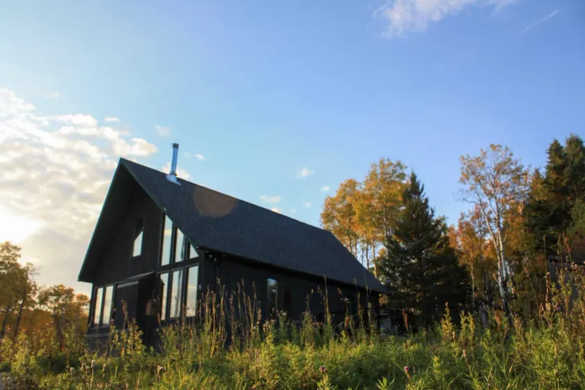 Black Pine Lodge Summ - Image 1