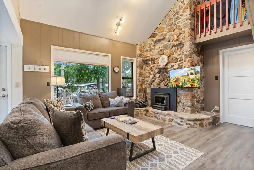 Lakefront Retreat w/ Private Dock, Kayaks, Swim Mat & Lake Views - Image 1
