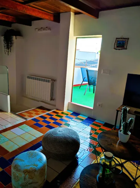 Cozy, bright, terrace-solarium, rustic living room. Very close to Madrid... - Image 1