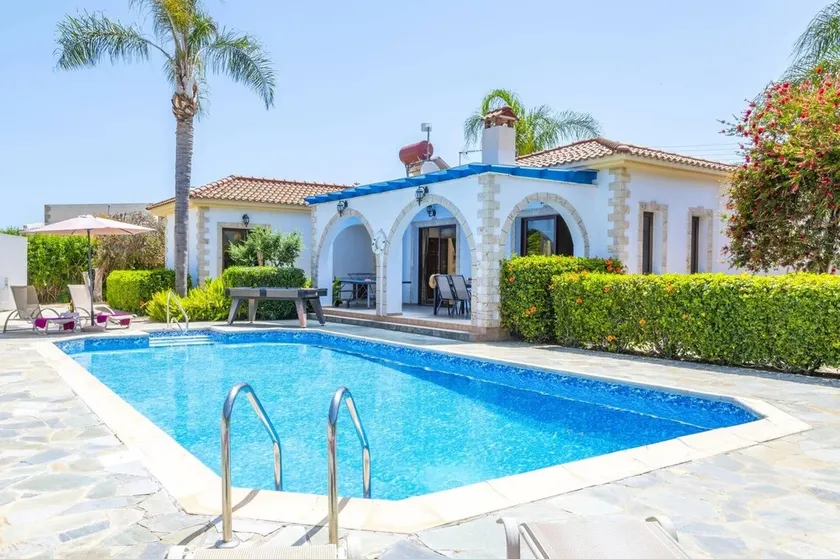 Villa Elissa by Villa Plus - Image 1