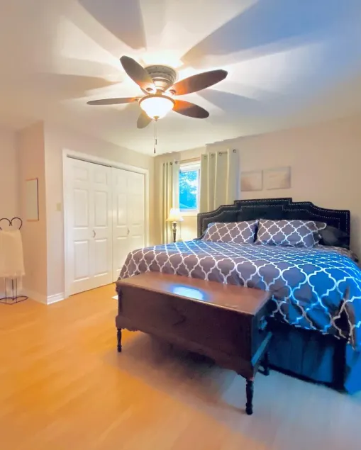 KingBed,Sleeps10+,SmrtTV,BBQ,Gym,FireTable,FullKitchen. All in walking distance. - Image 1